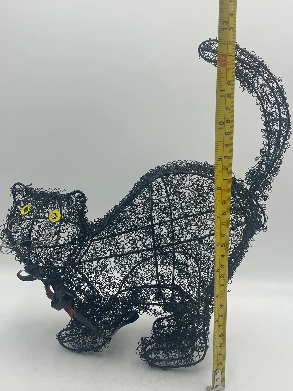2 Primitive Black Wire Scaredy Cats: Handcrafted Gothic Halloween Folk Art Decor